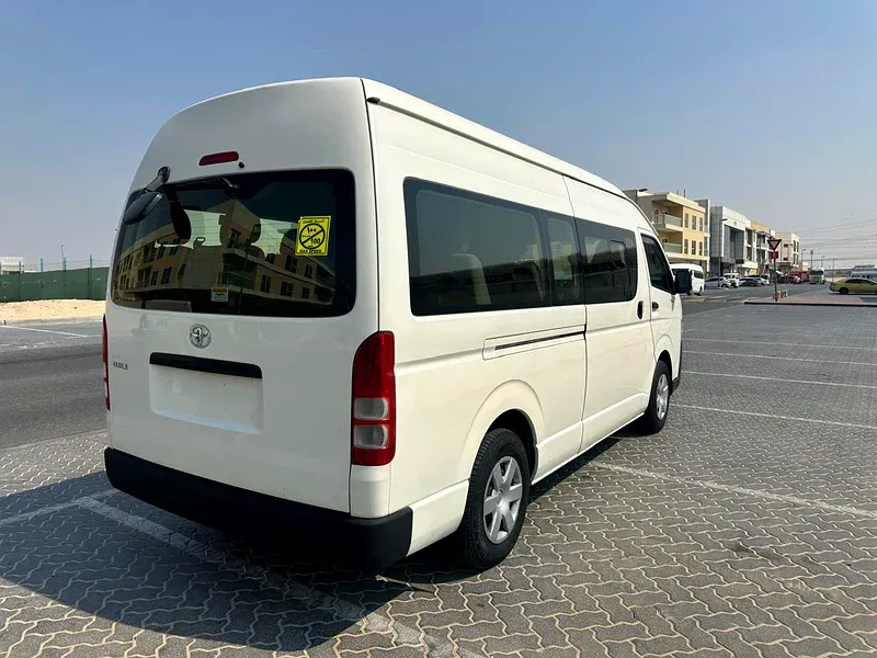 Toyota Hiace 2017
